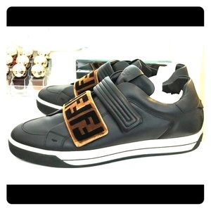 Fendi men’s low top sneakers size 10